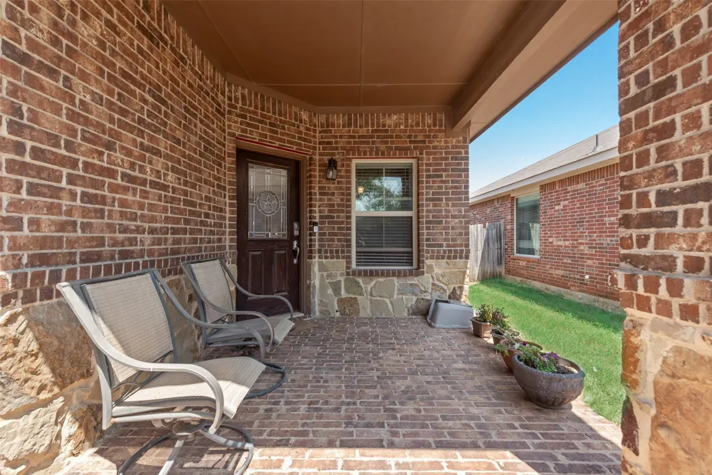 1045 Doe Meadow Drive Fort Worth, TX 76028