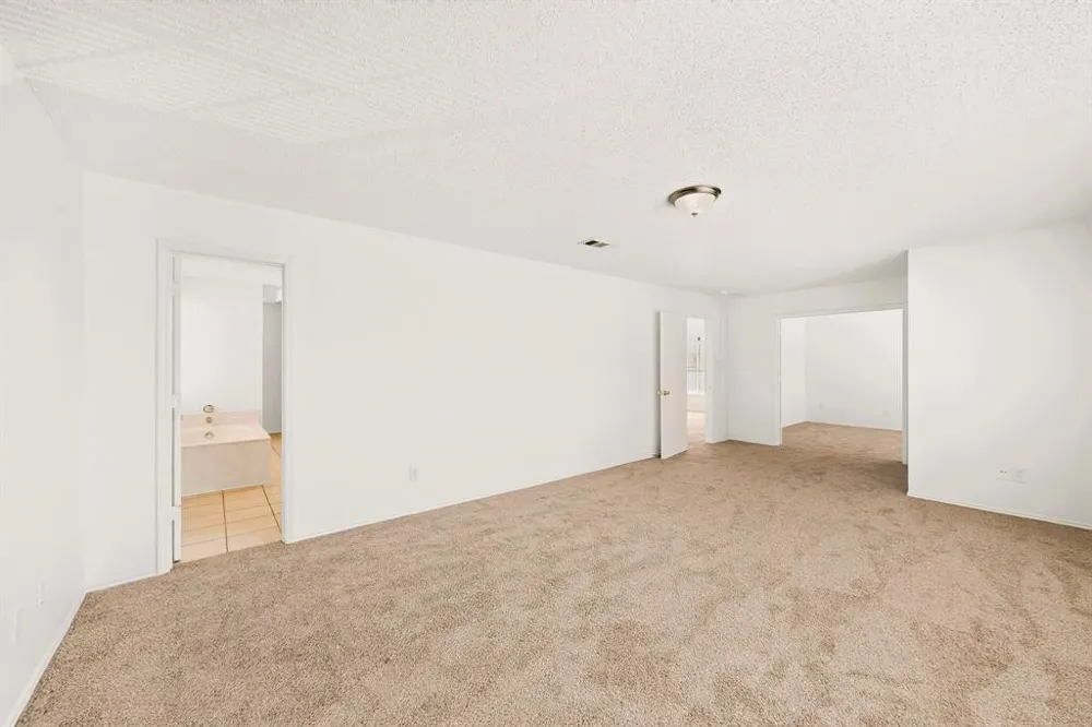 9073 Stillwater Trail Fort Worth, TX 76118