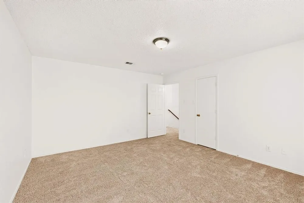 9073 Stillwater Trail Fort Worth, TX 76118