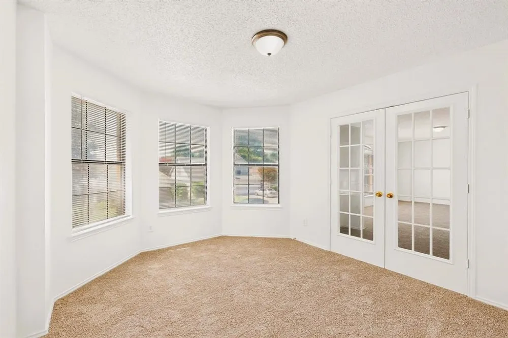 9073 Stillwater Trail Fort Worth, TX 76118
