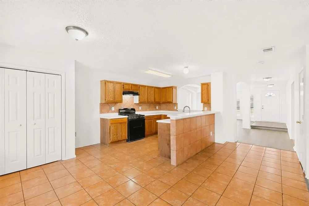 9073 Stillwater Trail Fort Worth, TX 76118