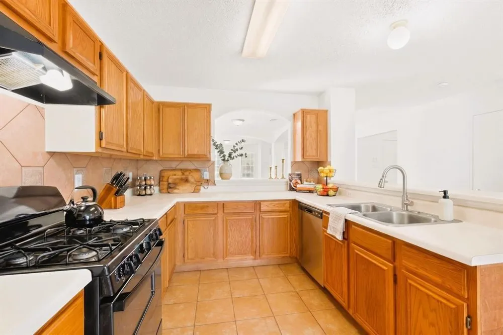 9073 Stillwater Trail Fort Worth, TX 76118