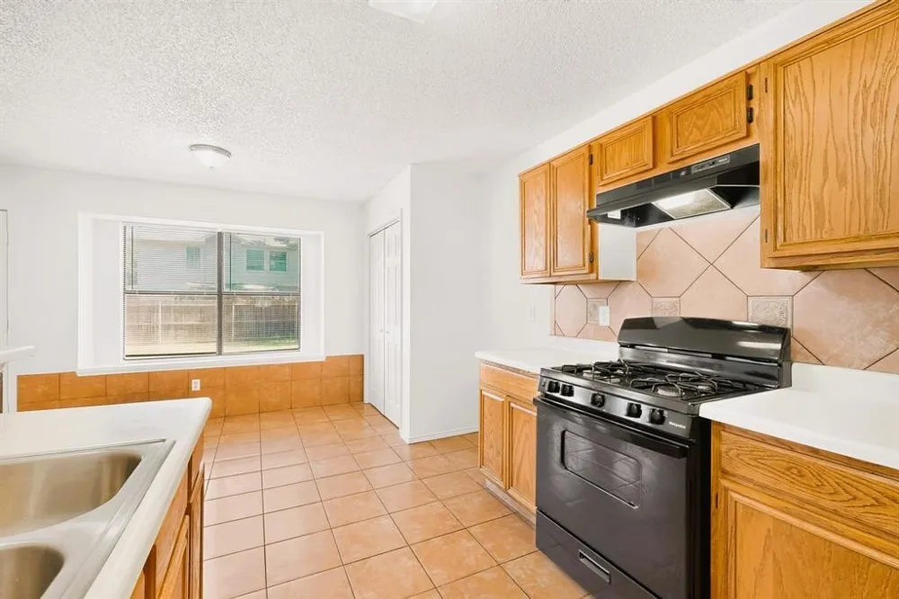 9073 Stillwater Trail Fort Worth, TX 76118
