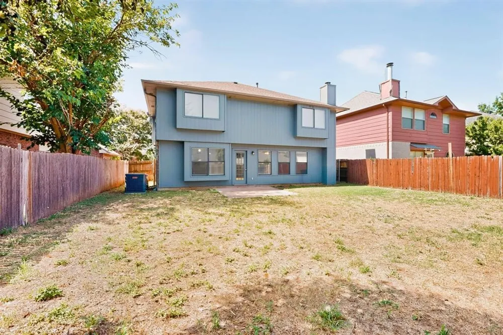 9073 Stillwater Trail Fort Worth, TX 76118