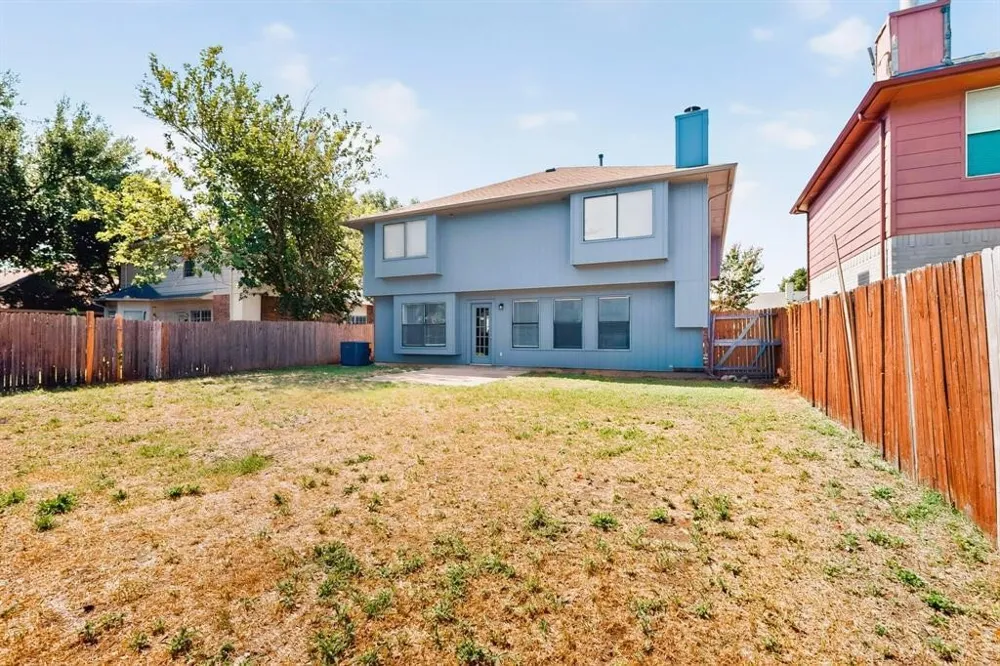 9073 Stillwater Trail Fort Worth, TX 76118