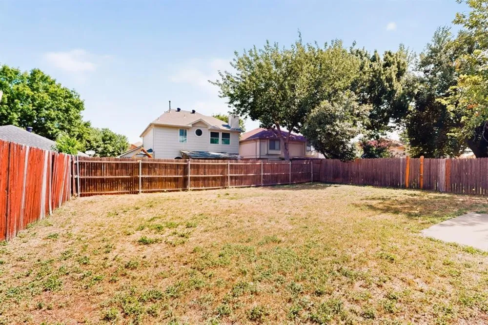 9073 Stillwater Trail Fort Worth, TX 76118