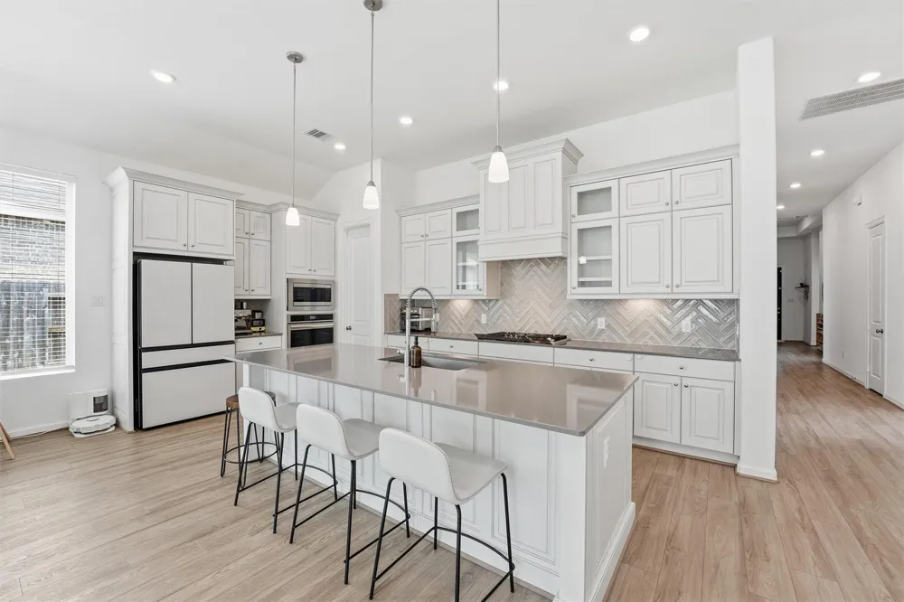 6071 Windward Falls Way Porter, TX 77365