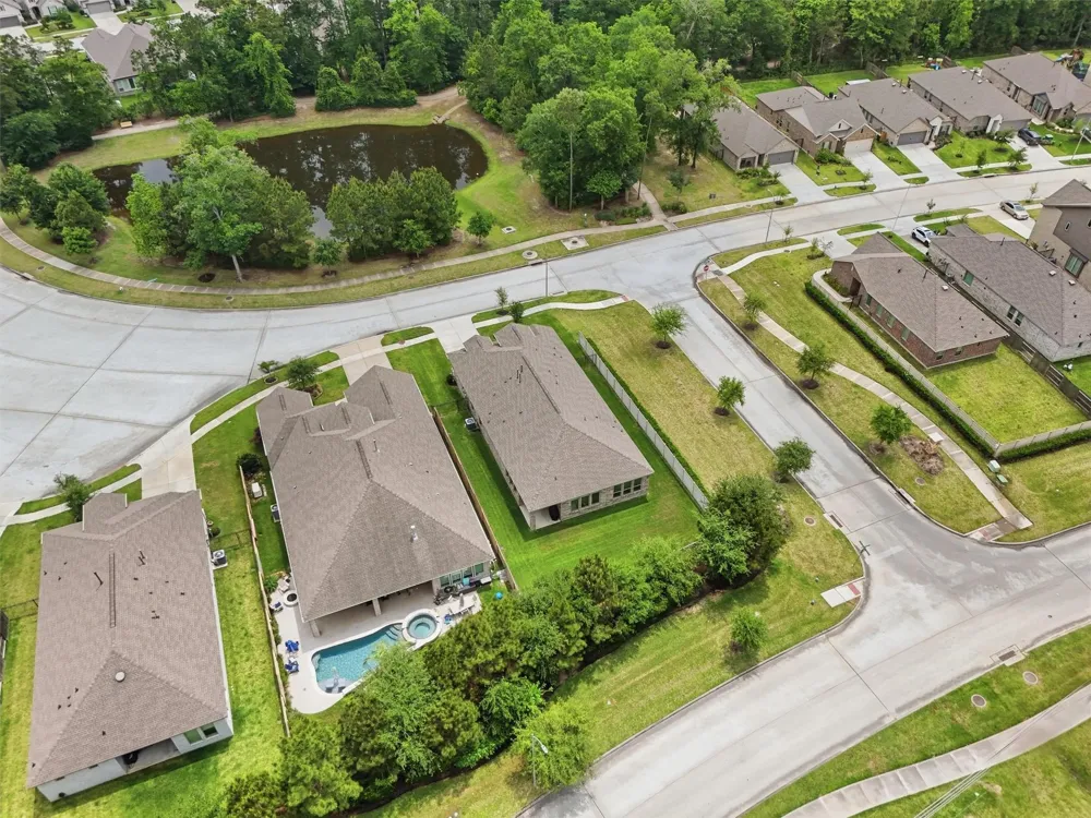 6071 Windward Falls Way Porter, TX 77365