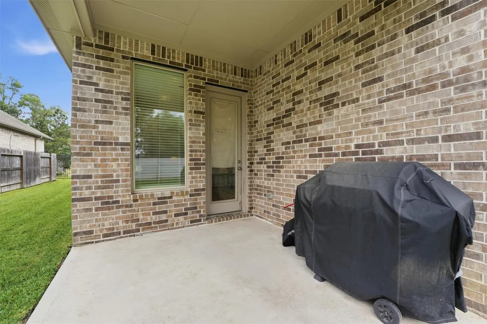6071 Windward Falls Way Porter, TX 77365