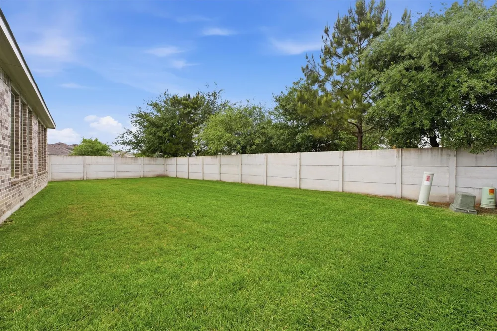 6071 Windward Falls Way Porter, TX 77365