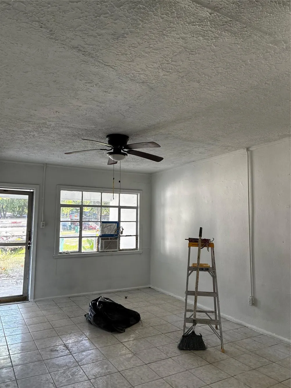 915 Anthony Court Pasadena, TX 77506