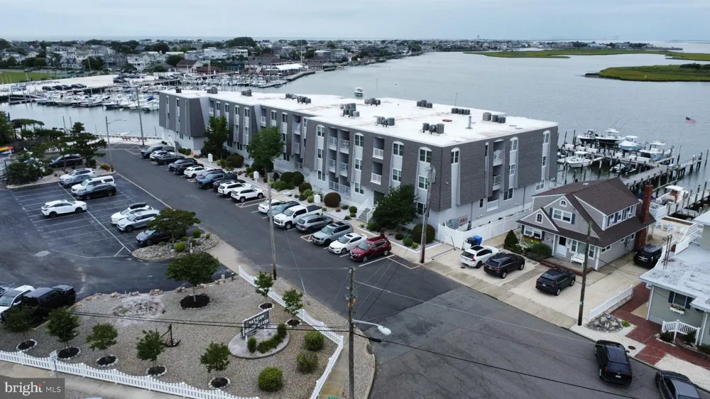 310 S WEST AVENUE #E1 Beach Haven, NJ 08008