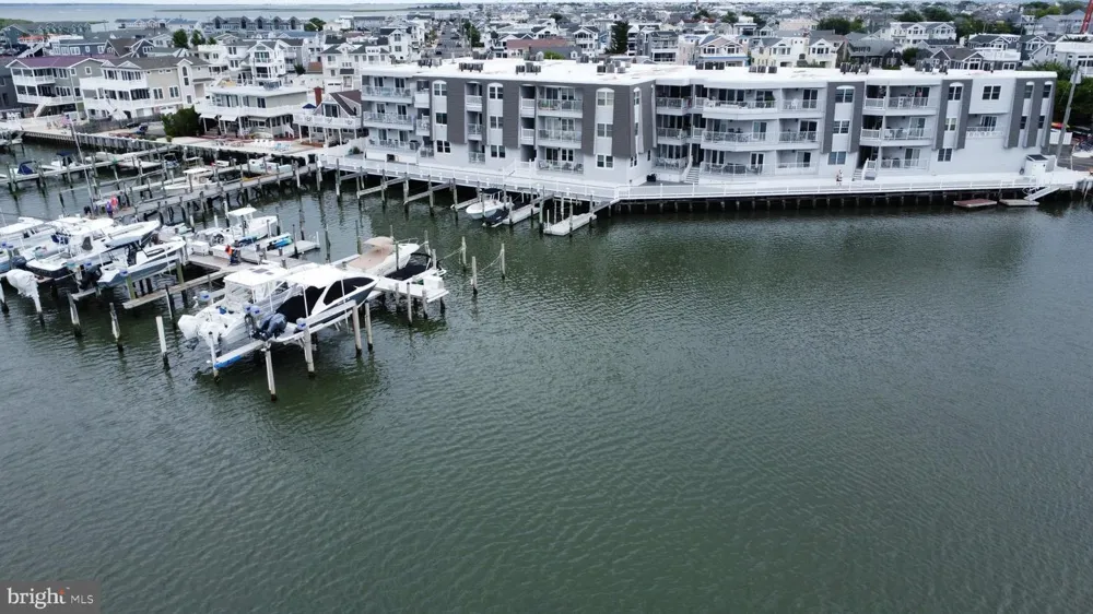 310 S WEST AVENUE #E1 Beach Haven, NJ 08008