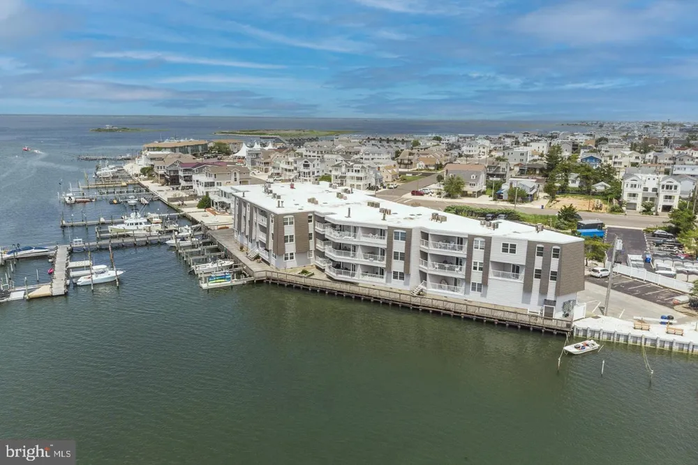 310 S WEST AVENUE #E1 Beach Haven, NJ 08008