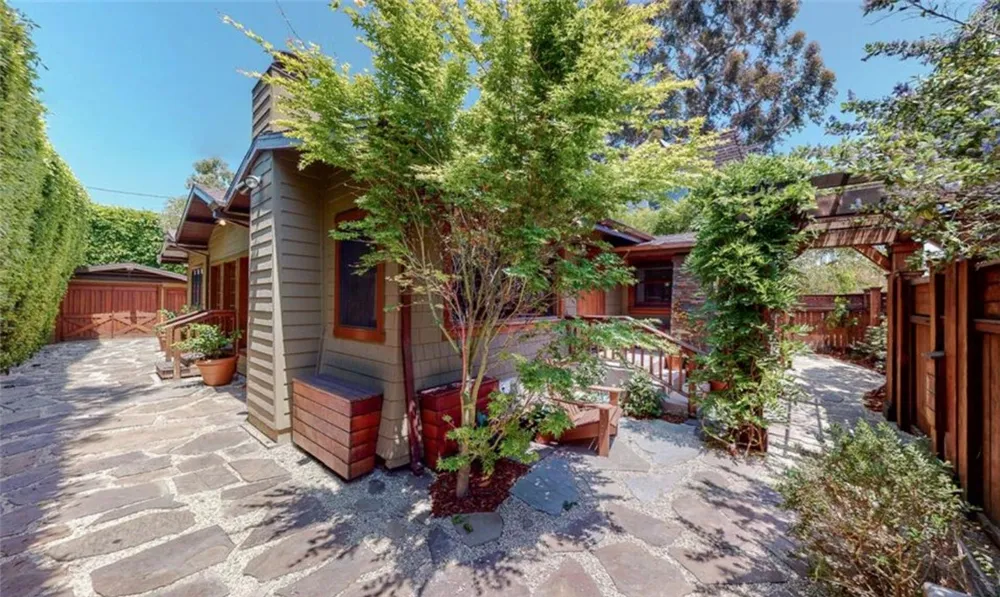 625 California Avenue Santa Monica, CA 90403