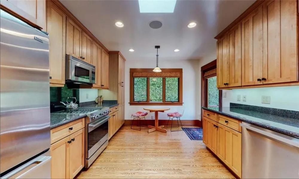 625 California Avenue Santa Monica, CA 90403