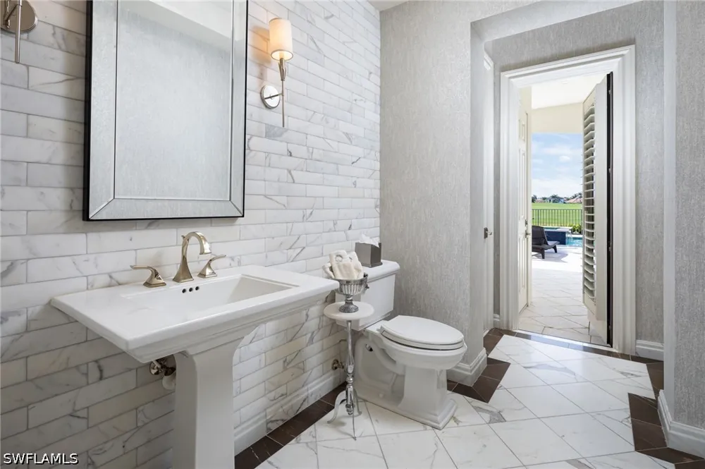 Seneca Way Naples, FL 34110