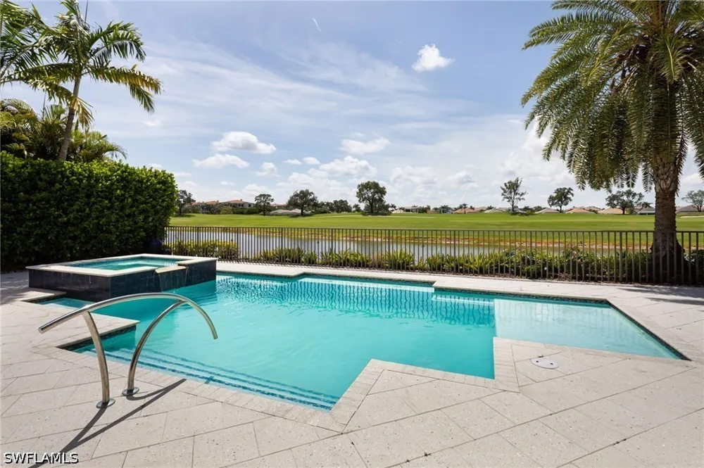 Seneca Way Naples, FL 34110