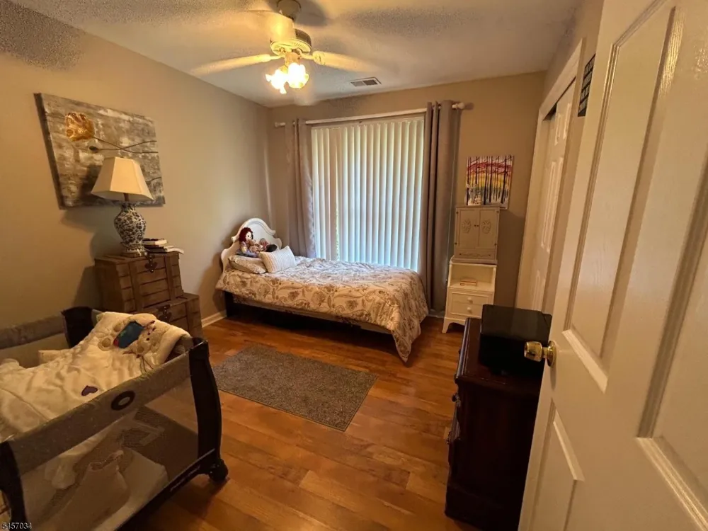 85 Arrowgate Dr Randolph, NJ 07869