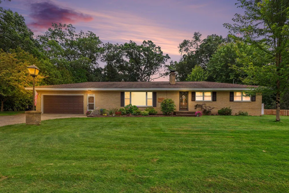 3555 Murl Avenue Muskegon, MI 49442