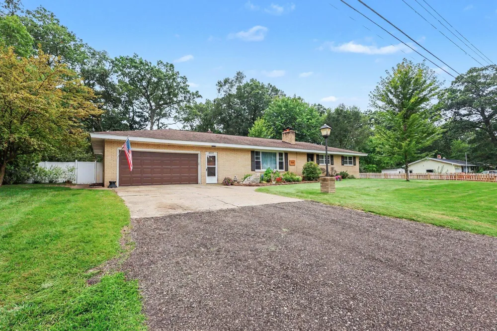 3555 Murl Avenue Muskegon, MI 49442
