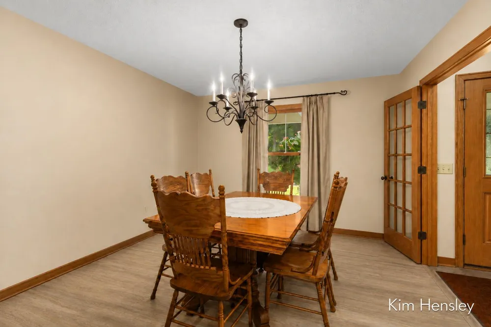 2603 Golfbury Drive SW Wyoming, MI 49519