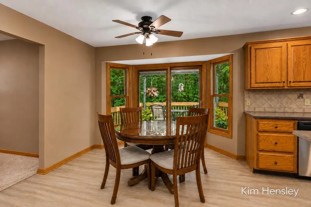 2603 Golfbury Drive SW Wyoming, MI 49519
