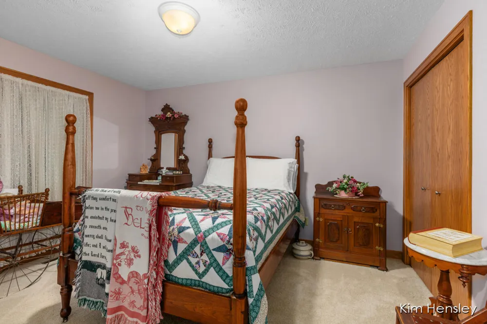 2603 Golfbury Drive SW Wyoming, MI 49519