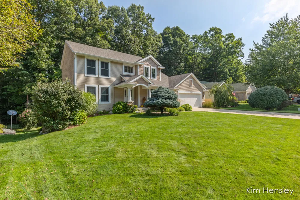 2603 Golfbury Drive SW Wyoming, MI 49519