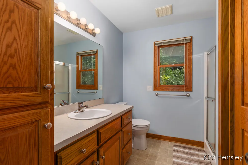 2603 Golfbury Drive SW Wyoming, MI 49519