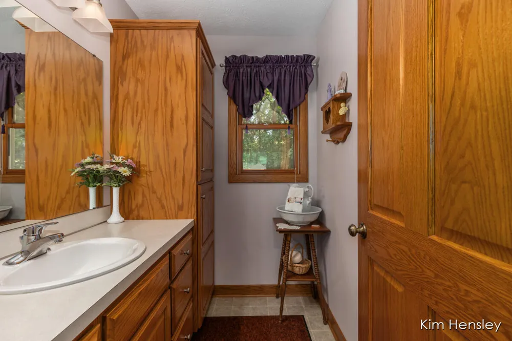 2603 Golfbury Drive SW Wyoming, MI 49519