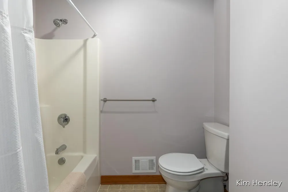 2603 Golfbury Drive SW Wyoming, MI 49519