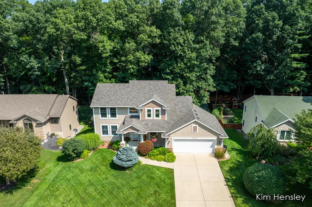 2603 Golfbury Drive SW Wyoming, MI 49519