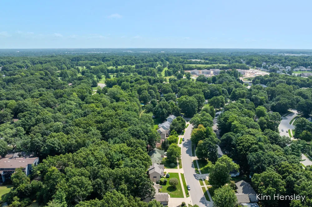 2603 Golfbury Drive SW Wyoming, MI 49519