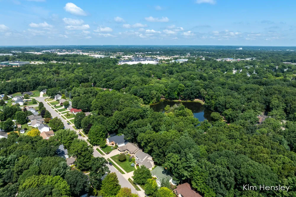 2603 Golfbury Drive SW Wyoming, MI 49519