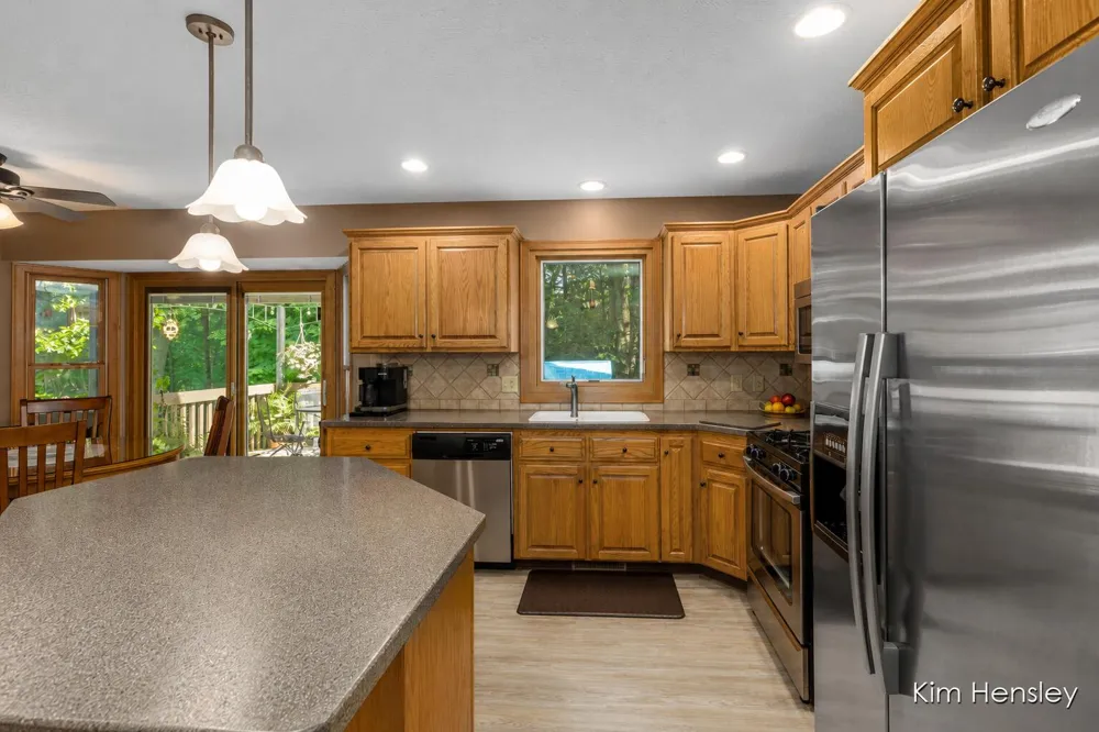 2603 Golfbury Drive SW Wyoming, MI 49519