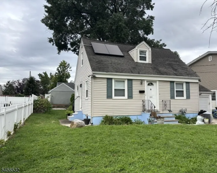 244 Palsa Ave Elmwood Park, NJ 07407