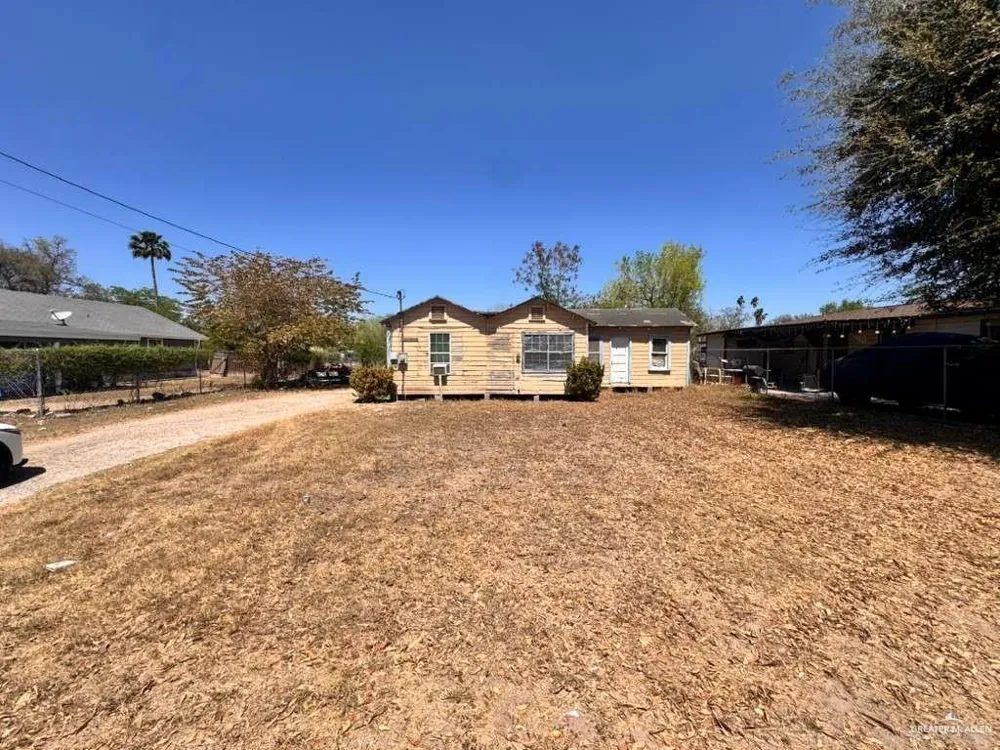 628 E Birch Avenue E Alamo, TX 78516