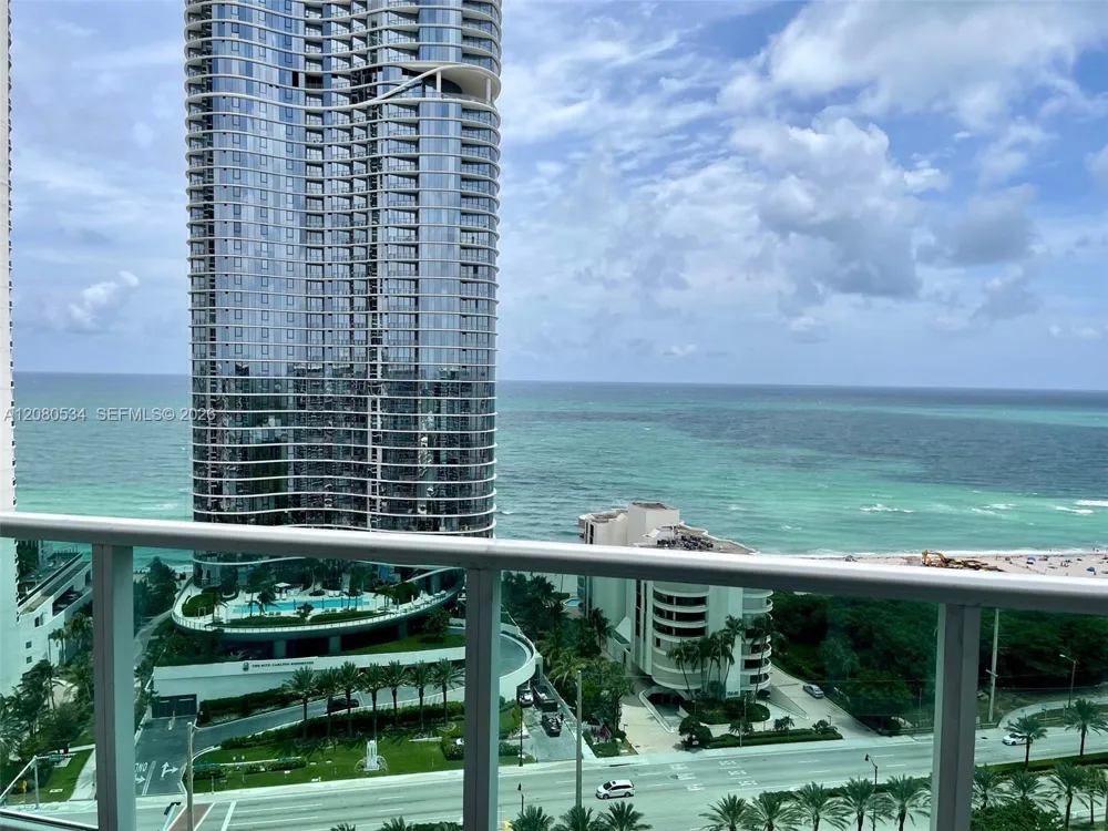 100 Bayview Dr #PH08 Sunny Isles Beach, FL 33160