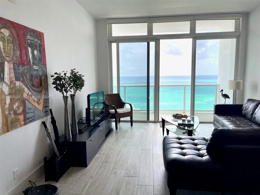 100 Bayview Dr #PH08 Sunny Isles Beach, FL 33160