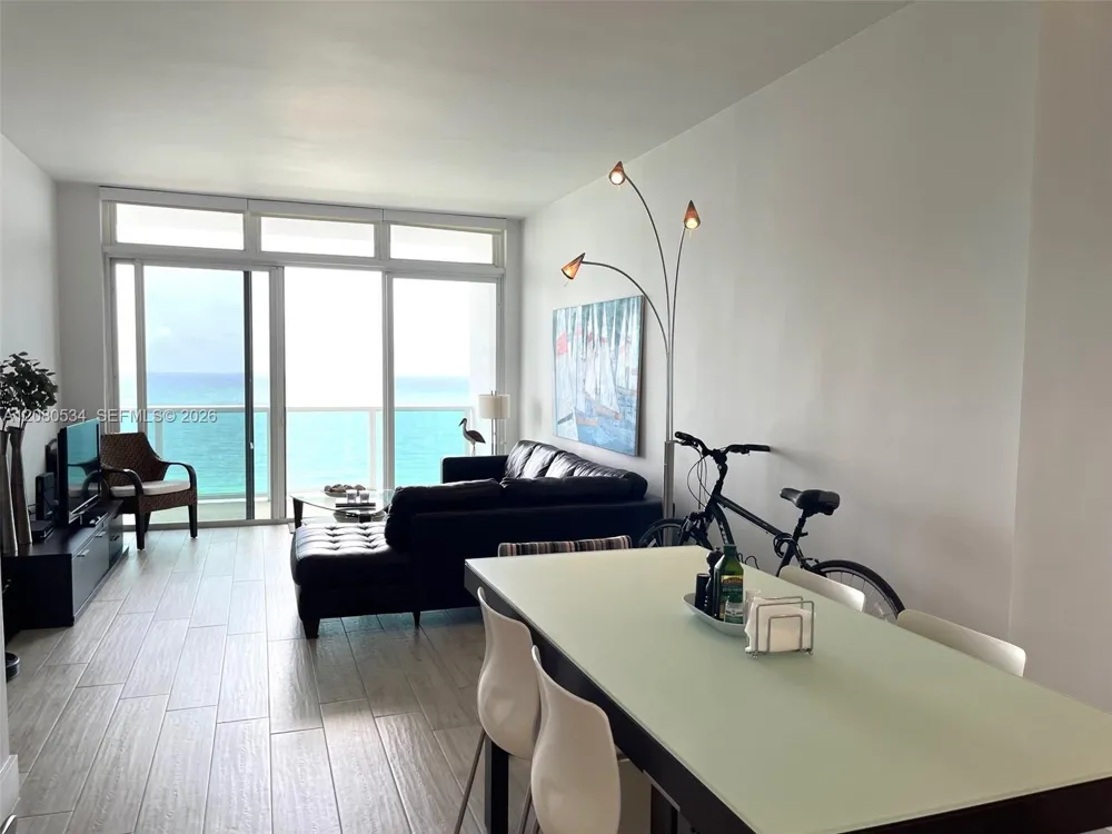 100 Bayview Dr #PH08 Sunny Isles Beach, FL 33160