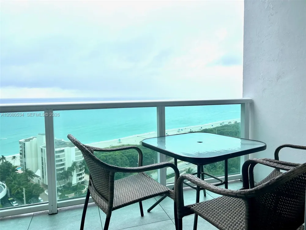 100 Bayview Dr #PH08 Sunny Isles Beach, FL 33160