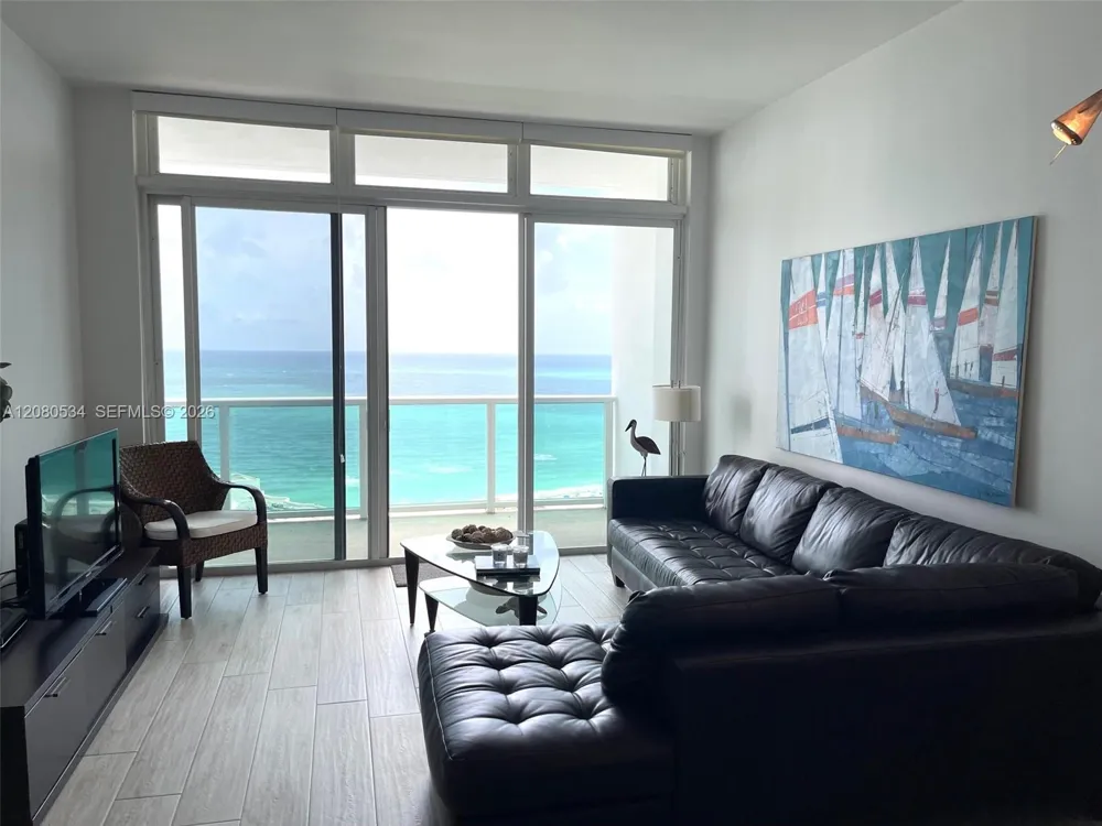 100 Bayview Dr #PH08 Sunny Isles Beach, FL 33160