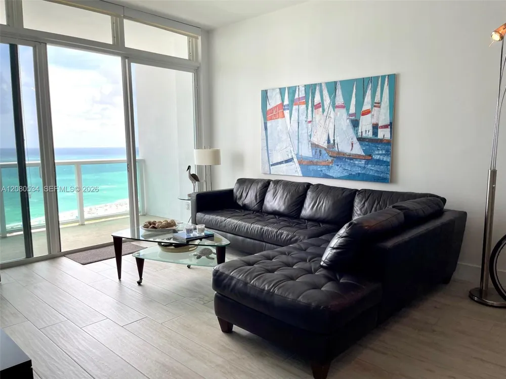 100 Bayview Dr #PH08 Sunny Isles Beach, FL 33160