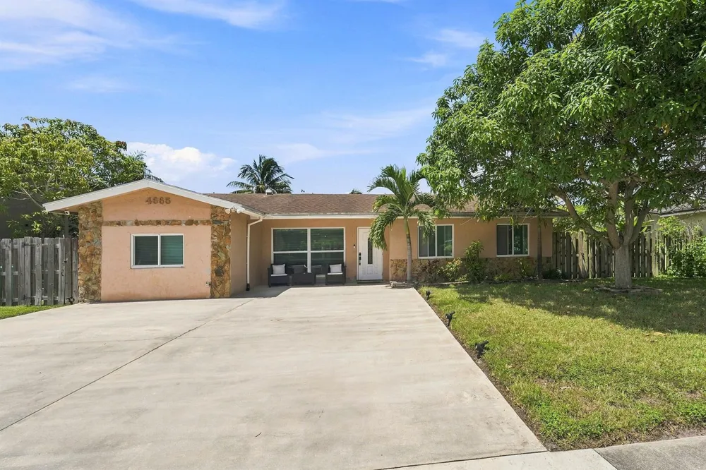 4665 NW 113TH AVENUE Sunrise, FL 33323