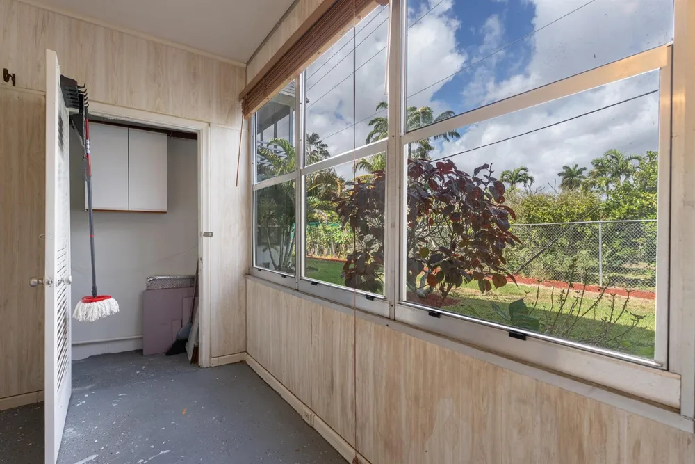 2840 Lake Osborne Drive #111 Lake Worth, FL 33461