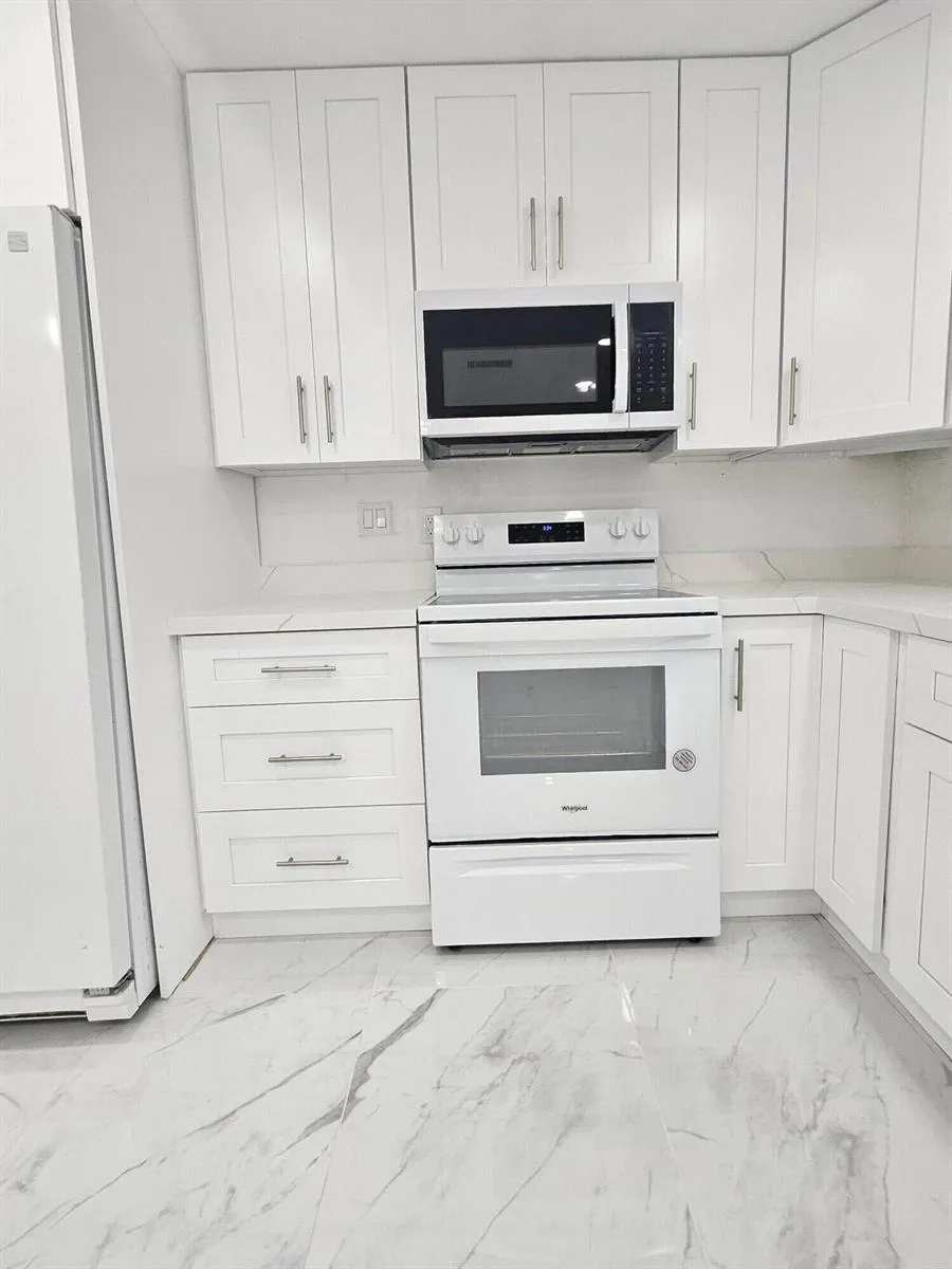 6607 WINFIELD BOULEVARD #47 Margate, FL 33063