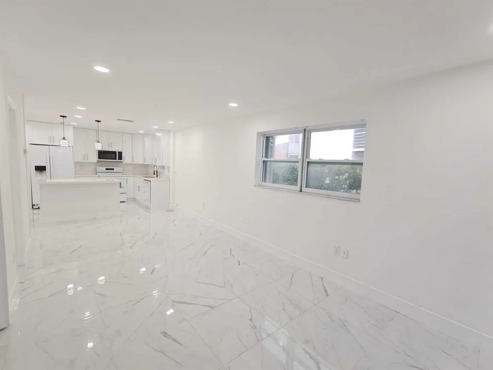 6607 WINFIELD BOULEVARD #47 Margate, FL 33063