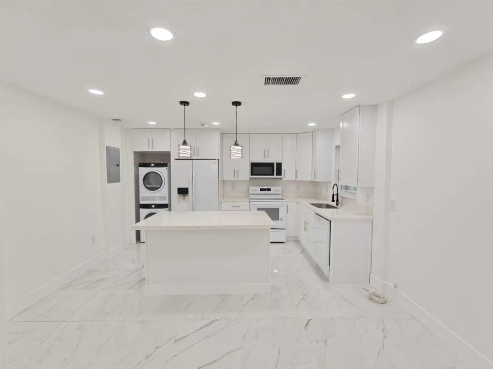 6607 WINFIELD BOULEVARD #47 Margate, FL 33063