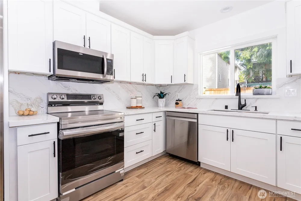 12260 3rd Avenue SW Burien, WA 98146